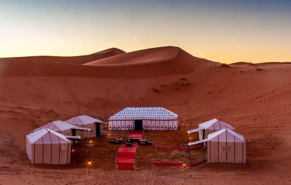 Готель Bivouac Camel Trips Мерзуга Екстер'єр фото
