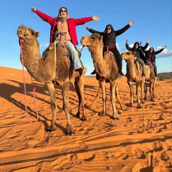 Готель Bivouac Camel Trips Мерзуга Екстер'єр фото