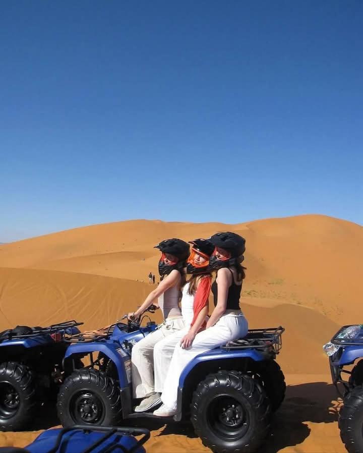 Готель Bivouac Camel Trips Мерзуга Екстер'єр фото